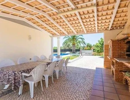 Villa Tavagueira *
